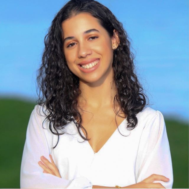 Carolina Morais - Jornalista, pós-graduanda em marketing pela ESPM, especialista em copywriting e apaixonada por todas as formas de comunicação.